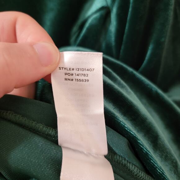 Lulus NWT Living it‎ Luxe Taupe Velvet Tulip Mini Dress Emerald Green Size L - Picture 12 of 13